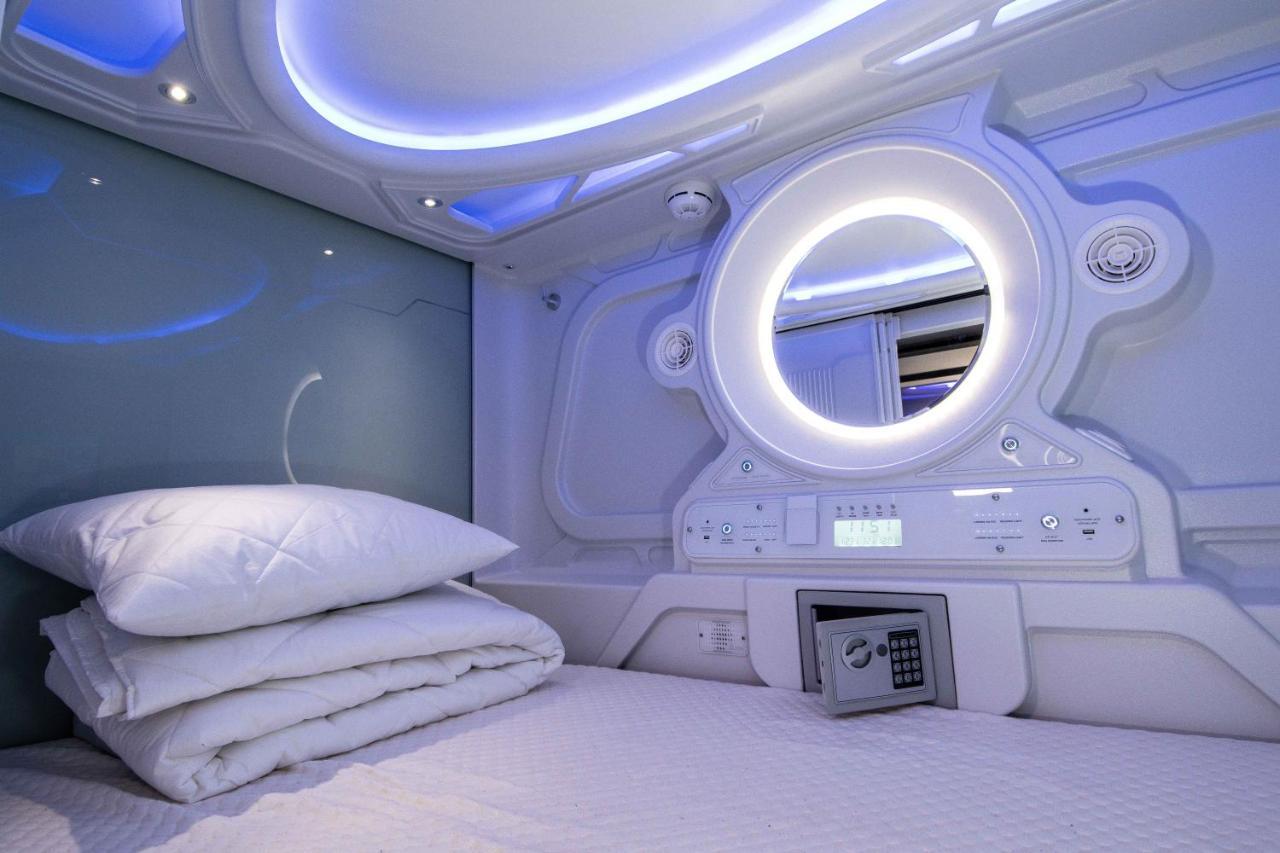 Capsule Hostels Таллінн Екстер'єр фото